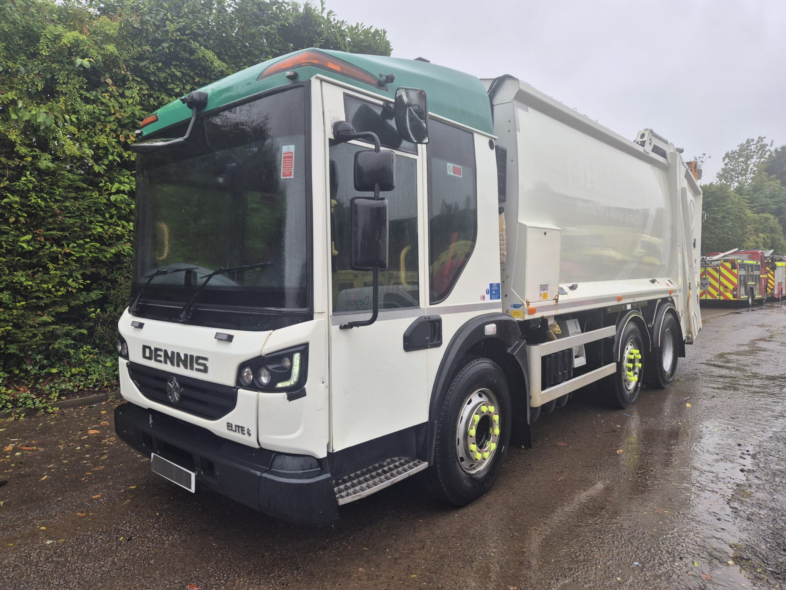 DENNIS ELITE 6 6X2 AUTO 26TON OLYMPUS BODY MID STEER REFUSE C/W BIN ...