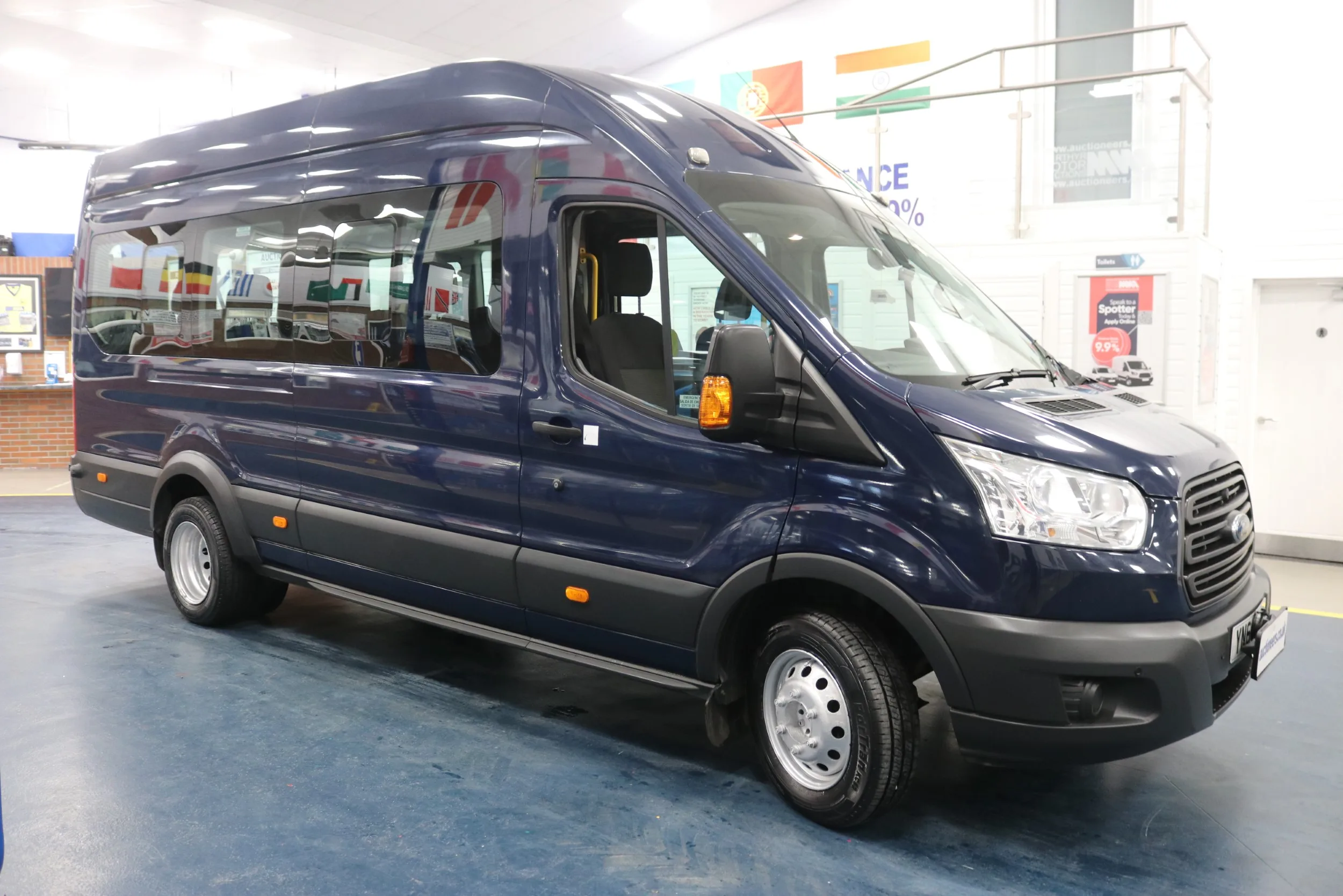 FORD TRANSIT T460 2.2TDCI ECONETICTECH 125PS 17 SEAT MINIBUS (EURO 6 ...